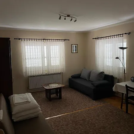 Ljubica Biograd Na Moru